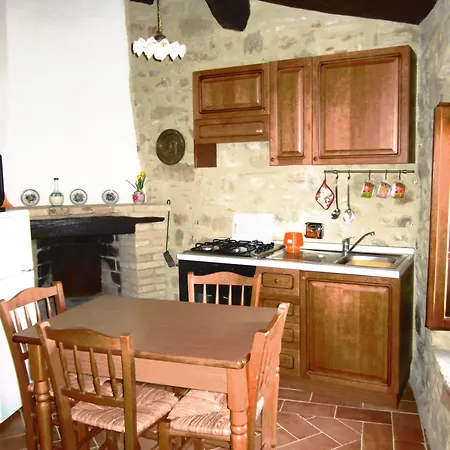 Castello Di Cisterna Aparthotel