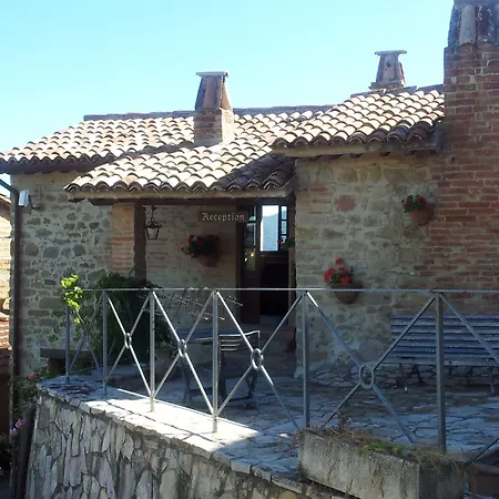 Castello Di Cisterna * Gaglietole