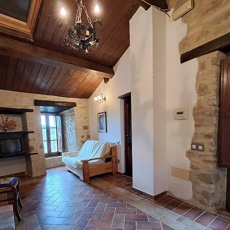 Castello Di Cisterna *