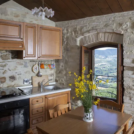 Castello Di Cisterna Gaglietole