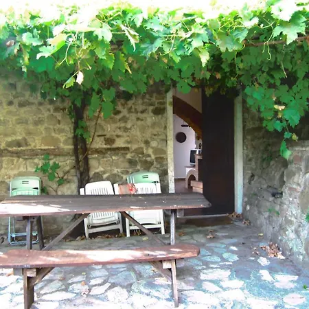 Castello Di Cisterna Aparthotel