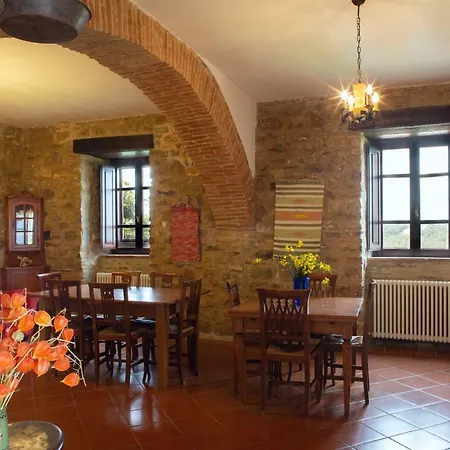 Aparthotel Castello Di Cisterna *