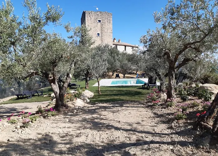 Castello Di Cisterna