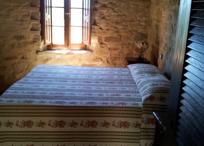 Castello Di Cisterna *