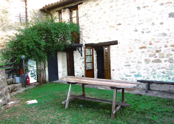 Castello Di Cisterna Gaglietole