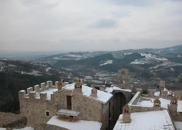 アパートホテル Castello Di Cisterna *