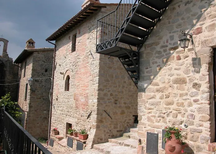 Apart-hotel Castello Di Cisterna