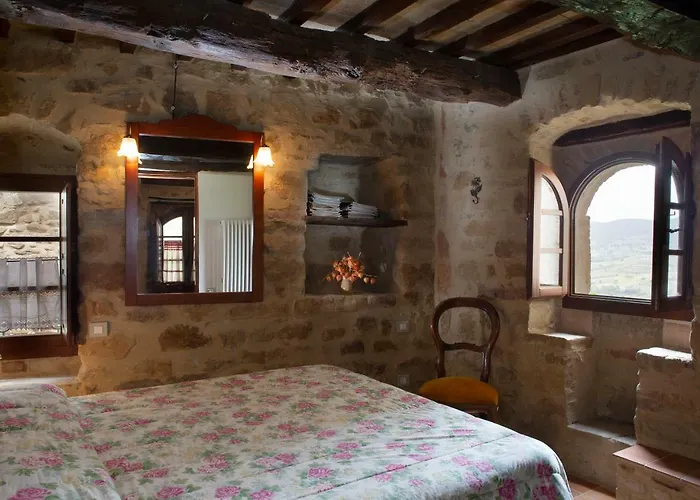 Castello Di Cisterna Gaglietole