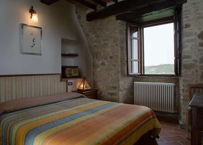 アパートホテル Castello Di Cisterna Gaglietole