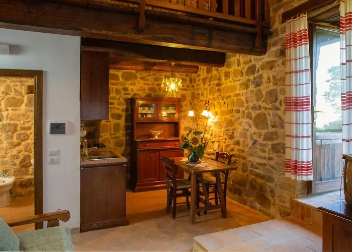 Castello Di Cisterna Apart-hotel Gaglietole