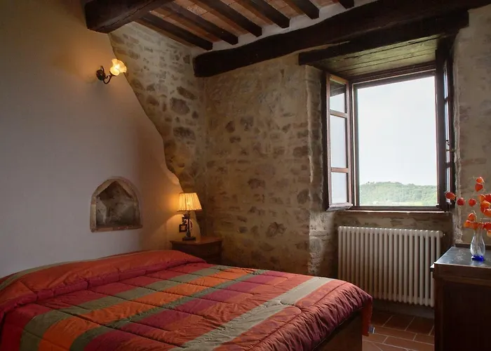 Castello Di Cisterna