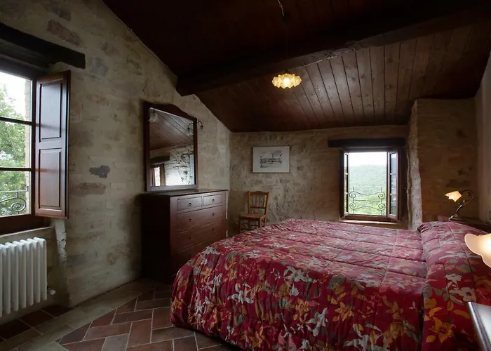 Castello Di Cisterna * Gaglietole